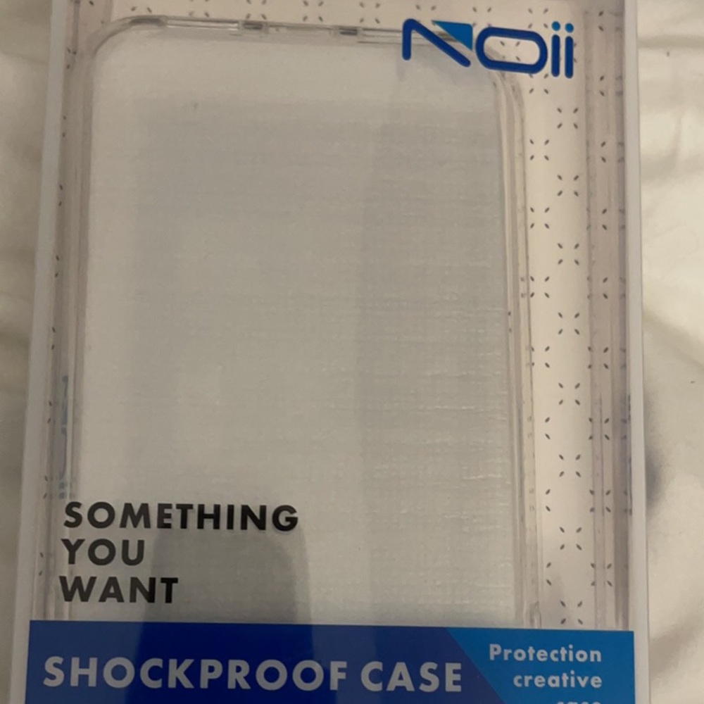 NOI Shock proof case XR hard clear